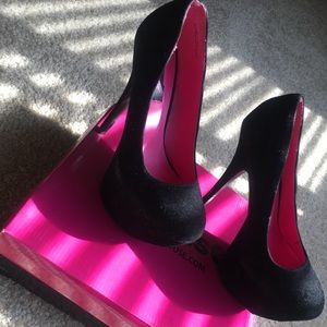 Black Suede Pumps